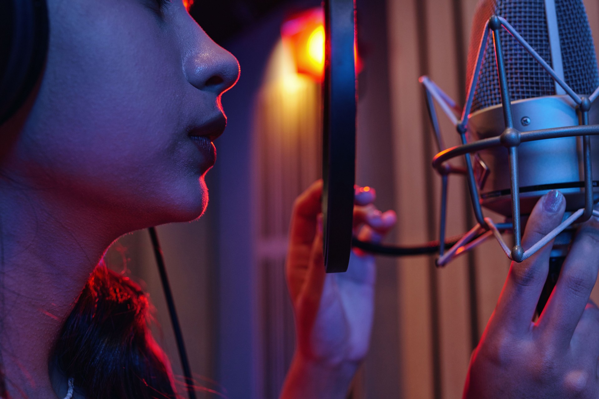 Recording Singing Vocals in Studio with Professional Equipment